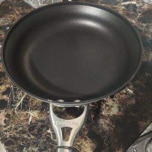 Calphalon 12" frying pan